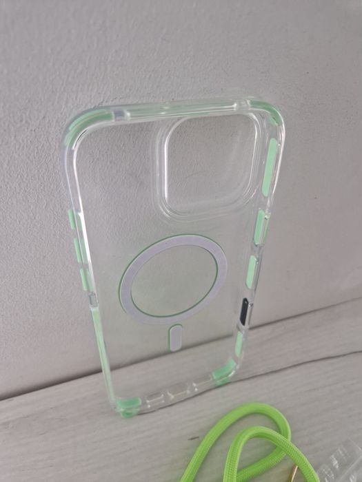 Tel Protect Strap Clear Case do Iphone 16 Pro Max zielony