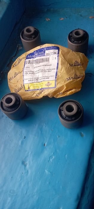 Продам салейнблоки заднього поперечного речага