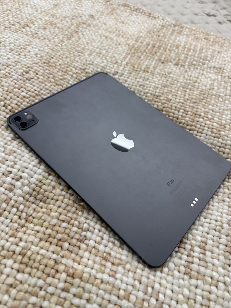 iPad Pro 11’ 256gb + caneta + capa