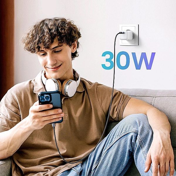 Szybka ładowarka sieciowa GaN Usb C 30w Pd Ugreen Nexode Mini - biała
