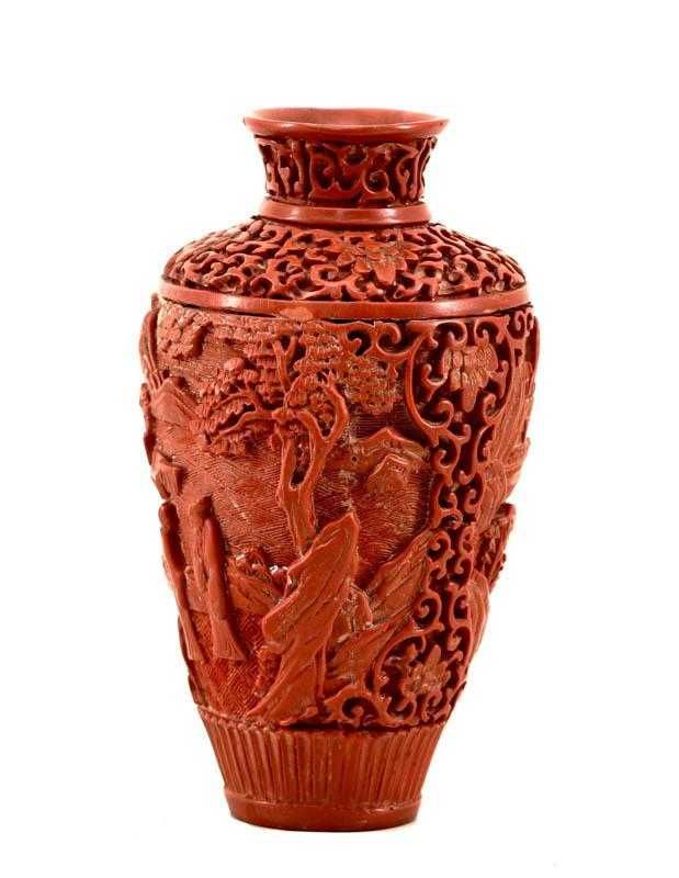 Jarra Oriental em Cinnabar