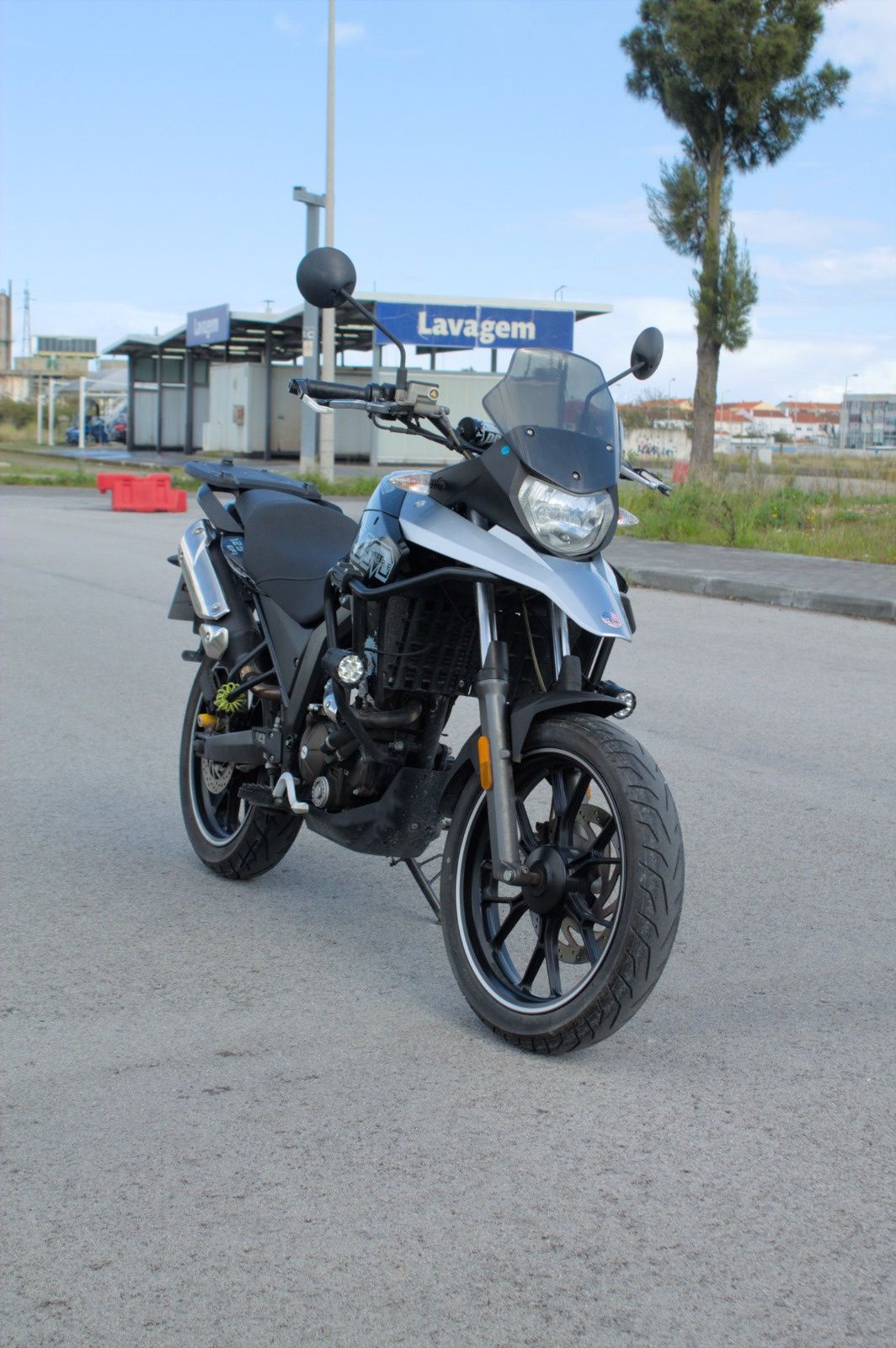 Moto Um DSR Adventure 125