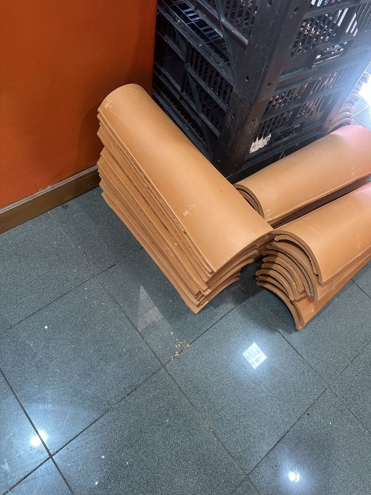 Vende se telhas novas 206 unidades
