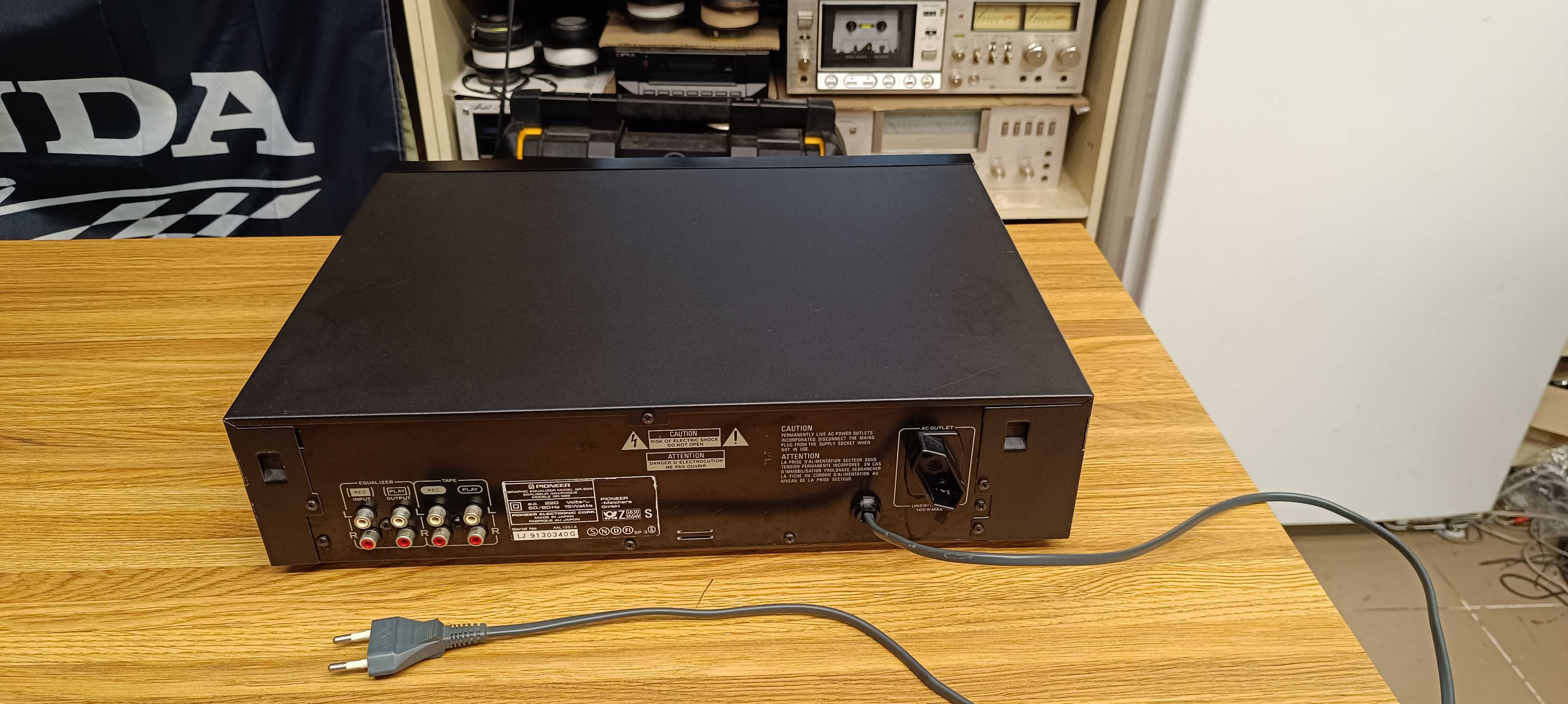 Еквалайзер Pioneer GR-555 (стан ! )