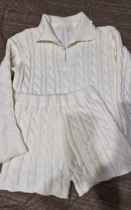 В'язаний костюм з шортами