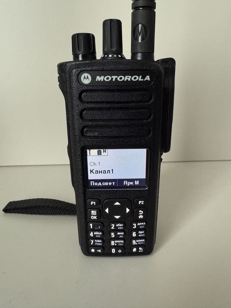 Портативна радіостанція Motorola DP4801 UHF