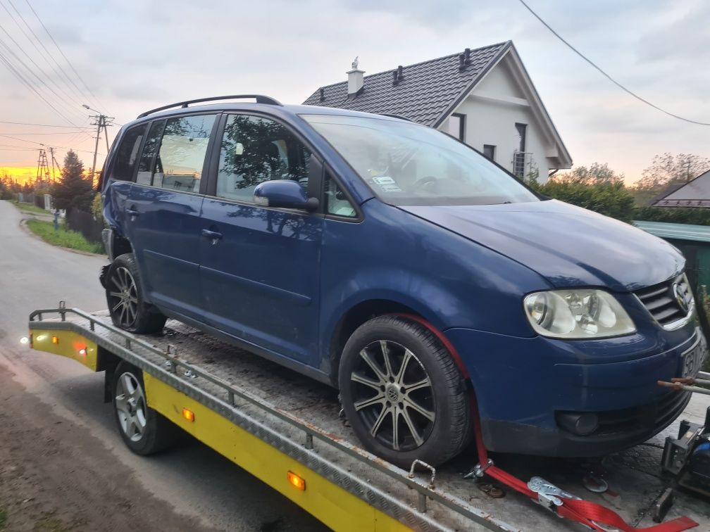 Volkswagen touran 1.9tdi Uszkodzony,Pali , jedzie