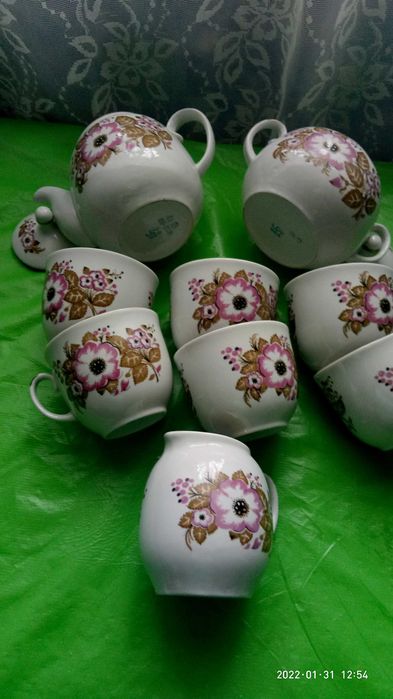 Продам чайный сервиз,, Шиповник,,  из серии,,Весна,,