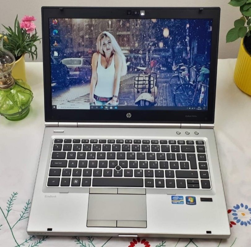 Laptop HP EliteBook 14"HD + LED