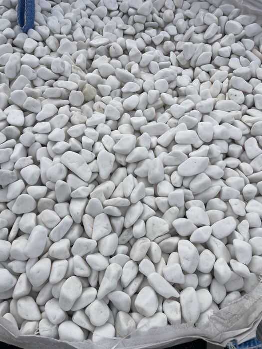 Камінь декоративний для ландшафту (галька, крихта)