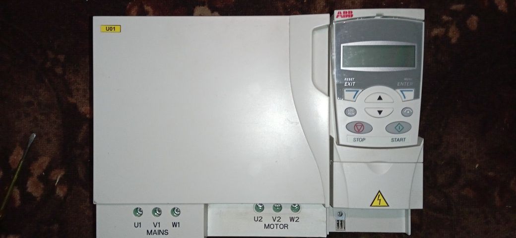 7,5KW ABB ACS310-03E-17A2-4 есть 15KW