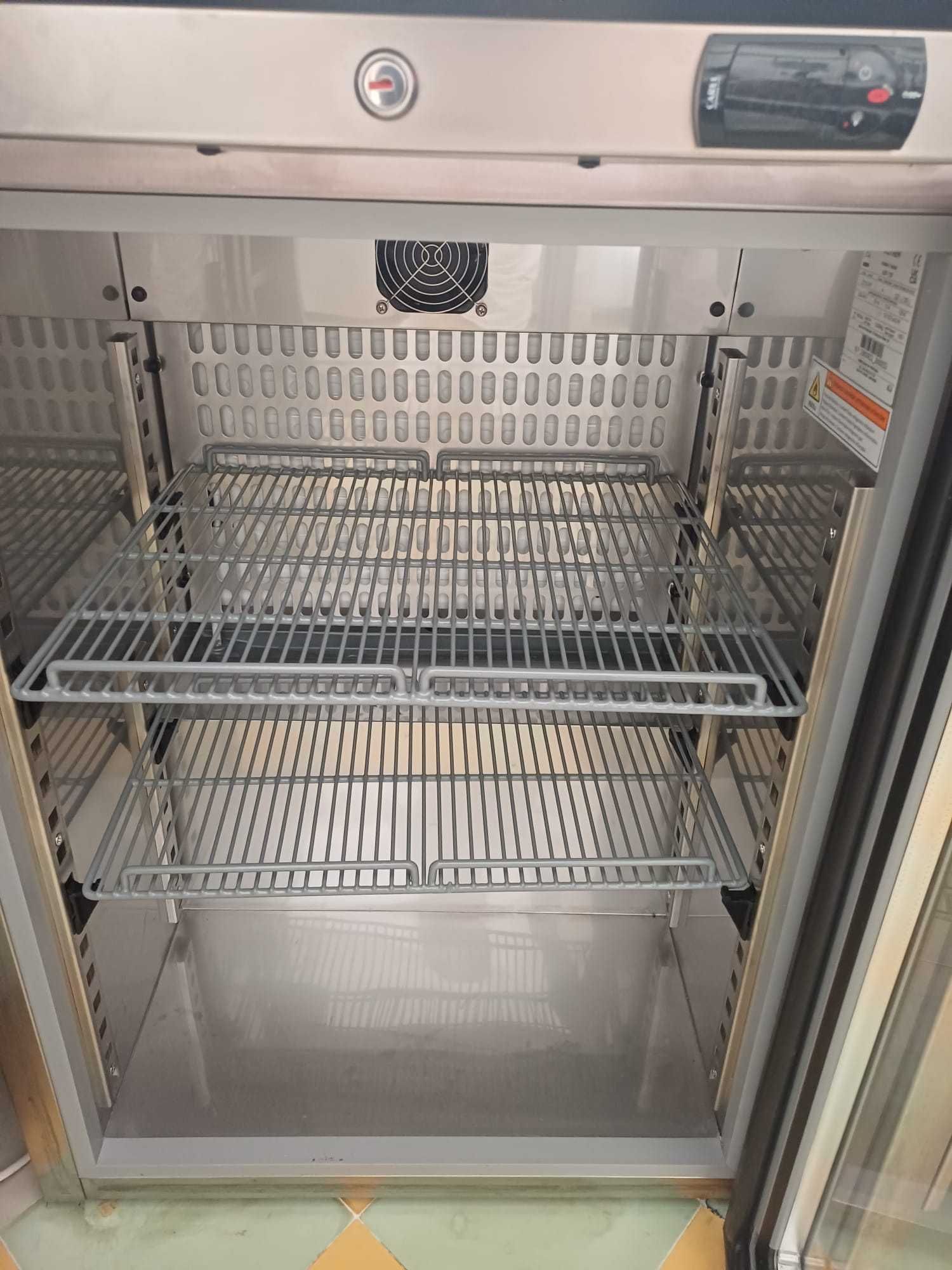 Expositor refrigerado profissional