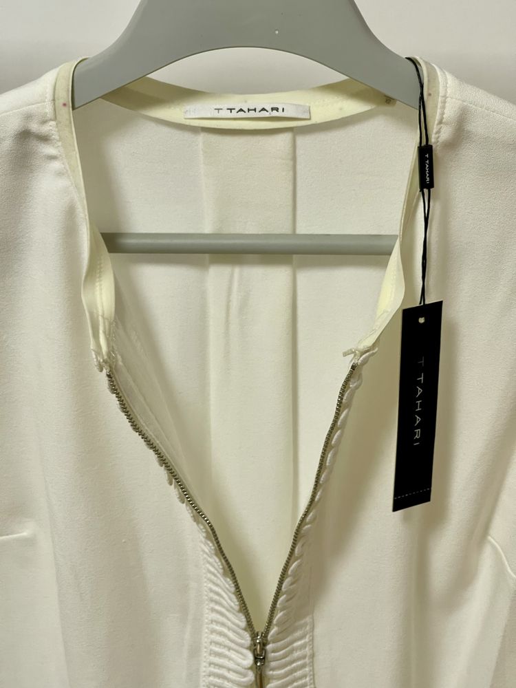 Класична блузка на блискавці фірми Tahari