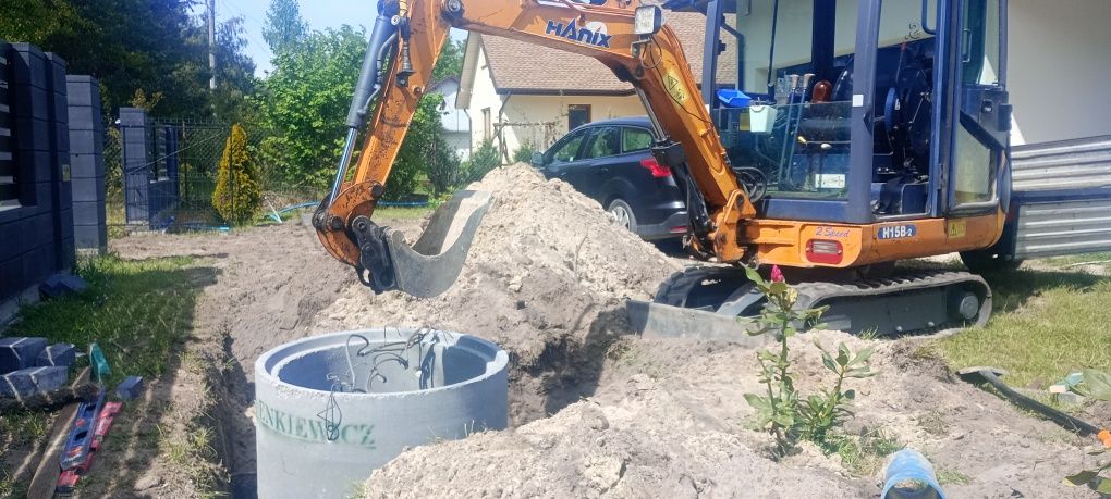 Minikoparka Hanix nie bobcat, nie  yanmar