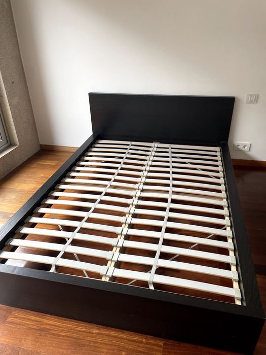 Cama IKEA Queen Size