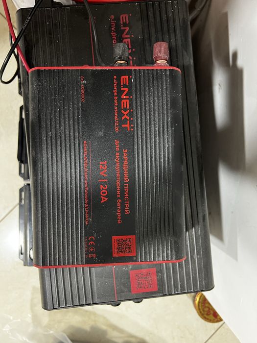 Зарядний пристрій Enex 12 B 20 A