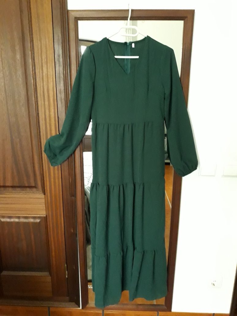 Vestido verde escuro M