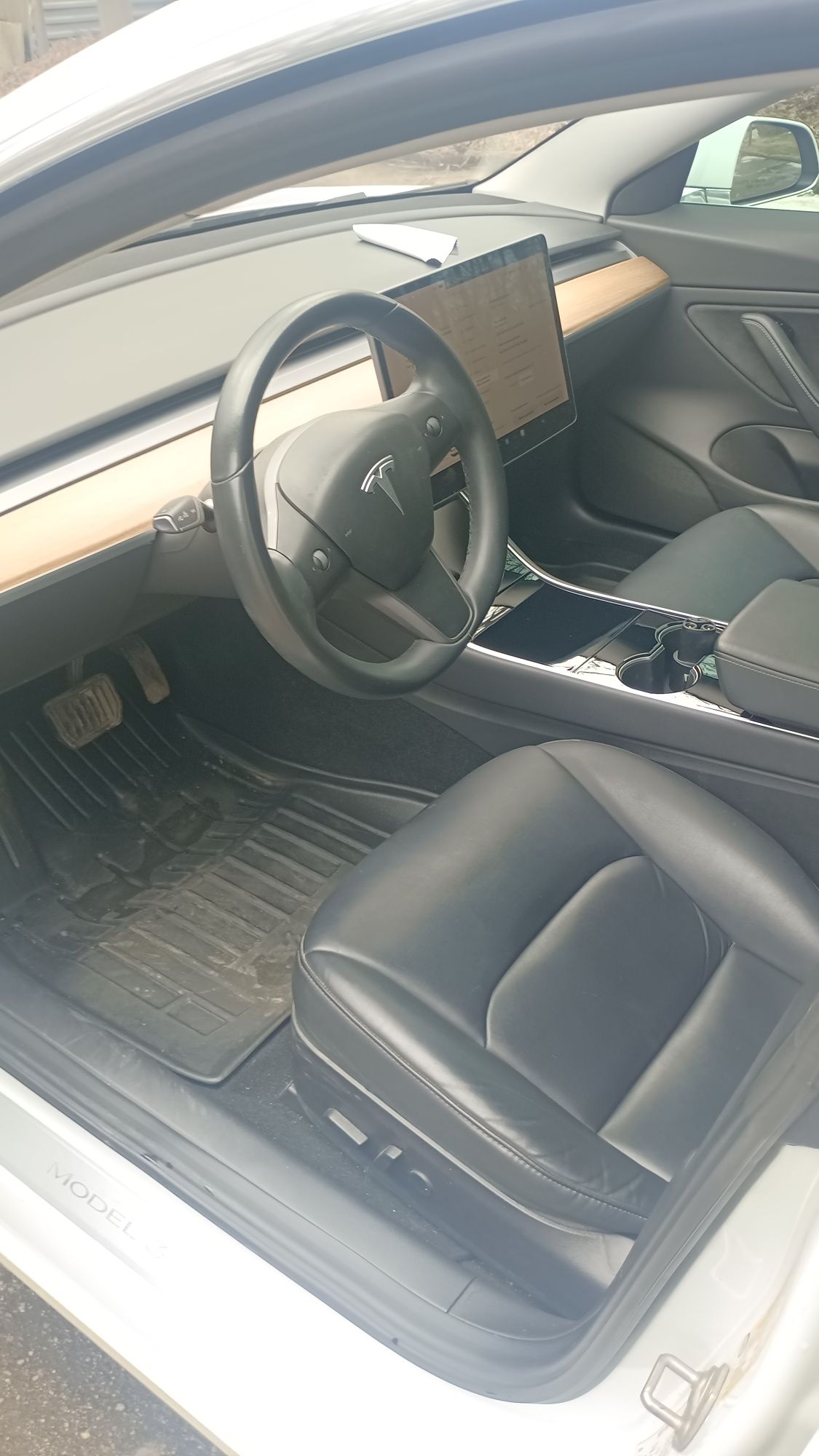 Продам  Tesla 3 , 12/2018