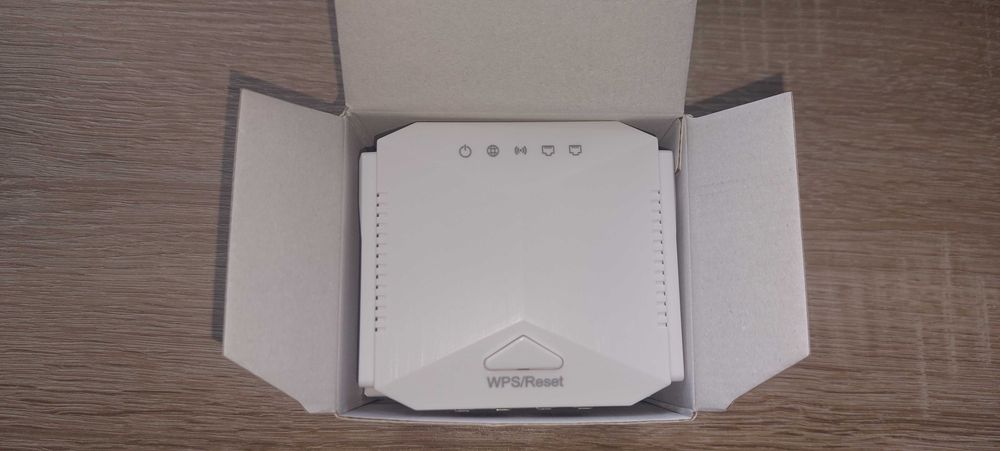 Bezprzewodowy wzmacniacz WiFi 300Mb/s Biały