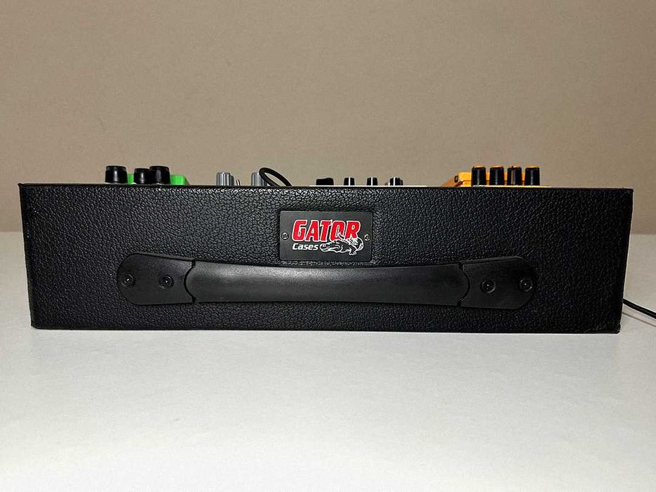 Gator Pedal Tote + Fire Power Supply