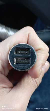 Автомобільний адаптер в прикурювач на 2 USB