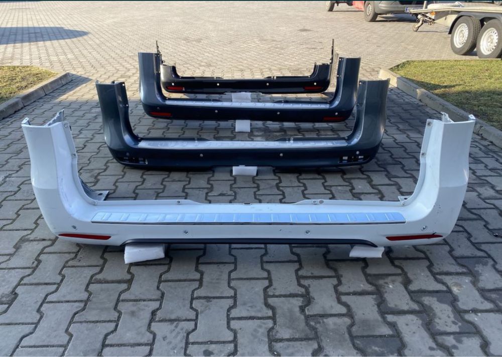 Бампер задній губа катафоти Віто Vito W447 V-class Metris рестайл амг