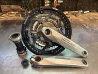 Korba shimano hollowtech II Deore LX FC-M580