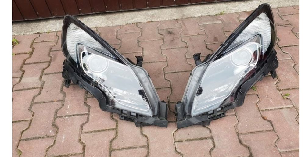 Reflektor lampa przód prawa lewa soczewka /europa/ Opel Zafira C