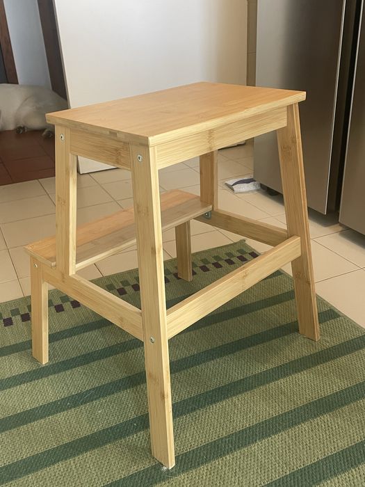 Mini escadote IKEA