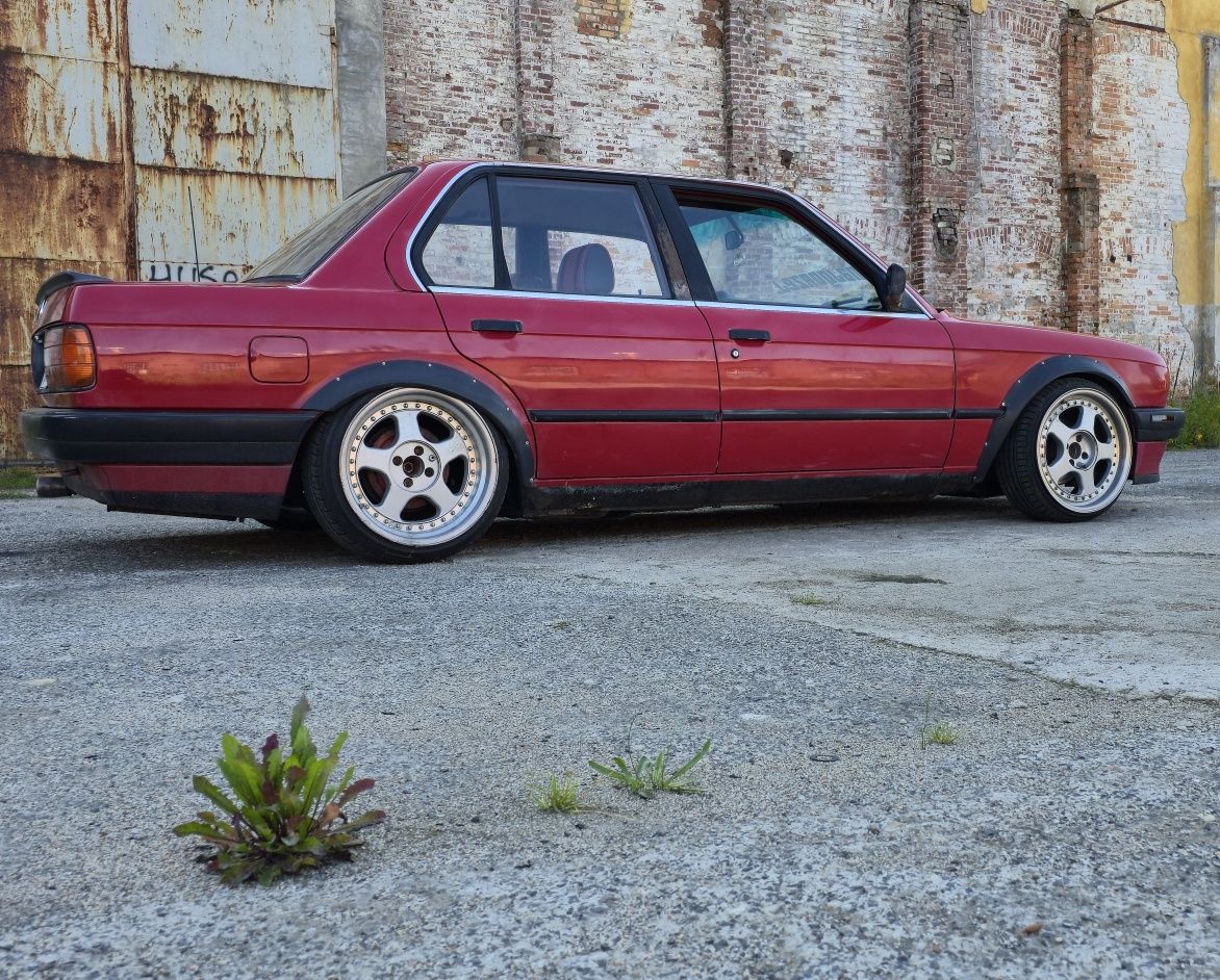 BMW e30 318i m40b18