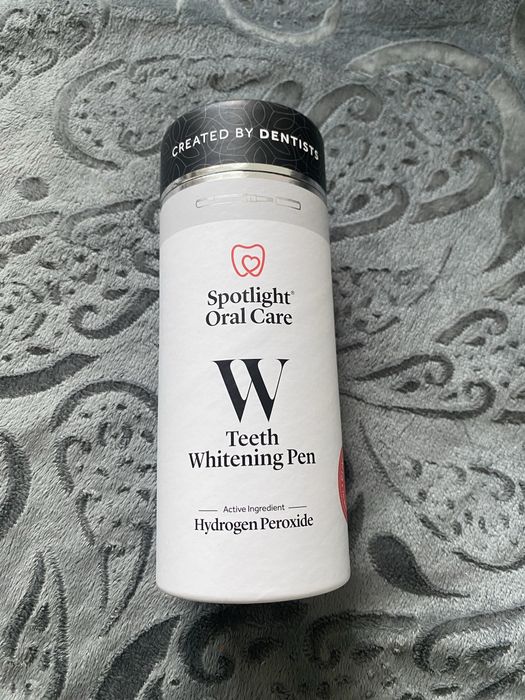 Spotlight Oral Care – Pisak wybielający zęby