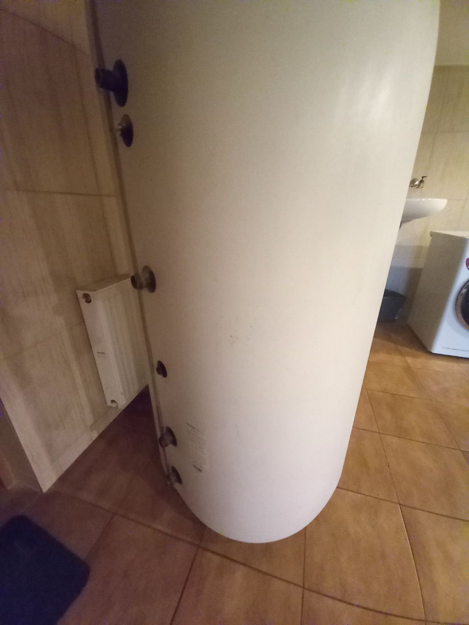 Zasbnik , bufor na wodę biawar z bojlerem