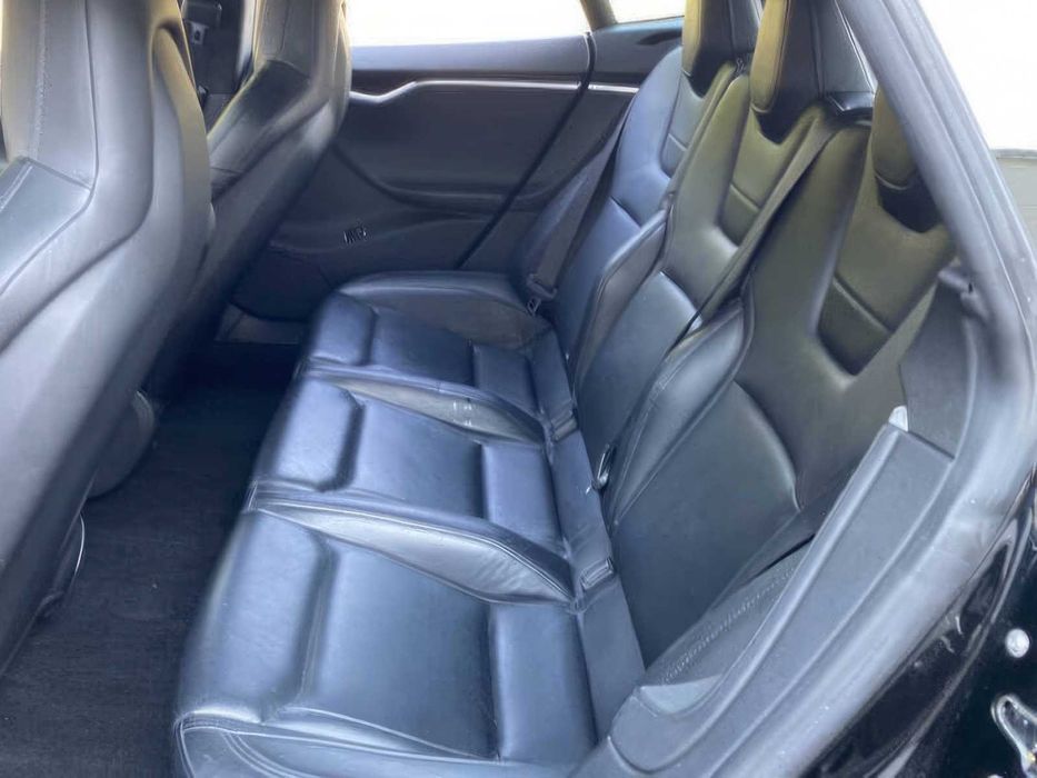 Tesla Model S      2014