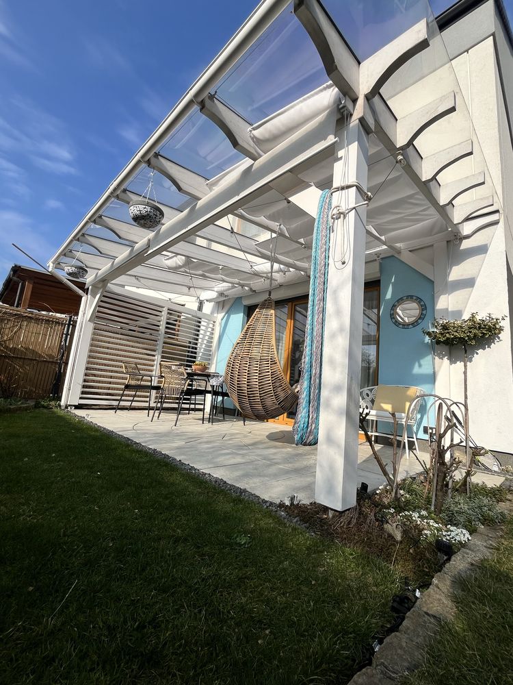 Pergola zadaszenie tarasu shuttersy ruchome deseczki