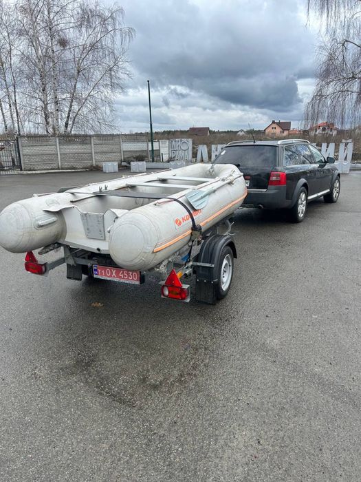 Продам човен мотор та лафет