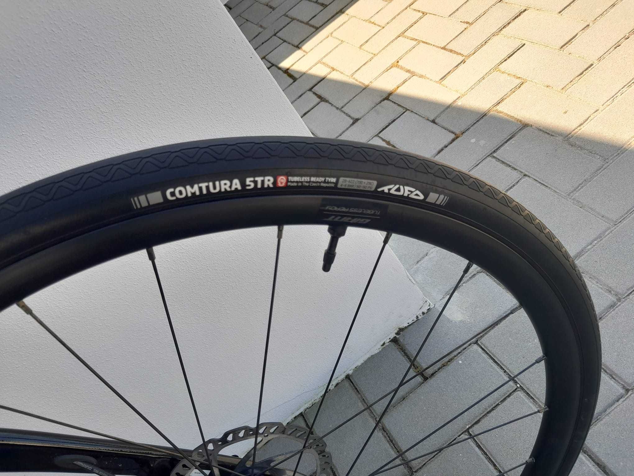 Bicicleta Giant Defy Advanced 1 Black/Helios Tamanho S