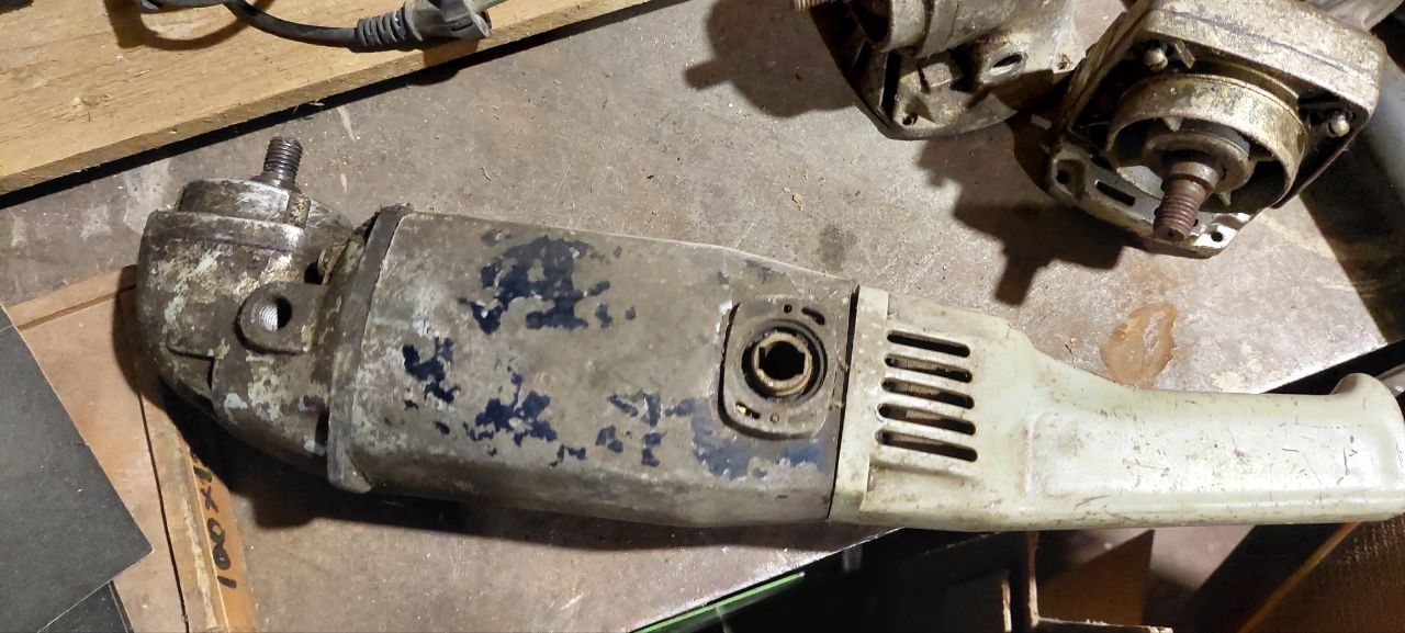 Болгарка Элпром, Black&Decker, Ferm Fag-230 - запчасти и корпуса