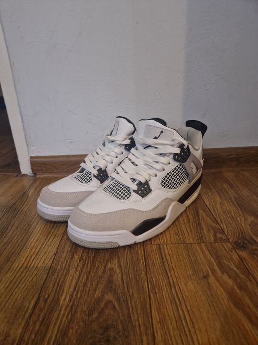 Jordan 4 Military Black