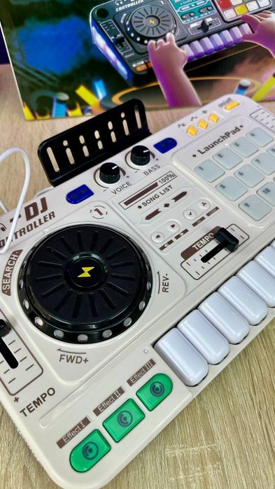 Піаніно дитяче,пульт діджея, синтезатор дитячий,DJ установка,мікрофон