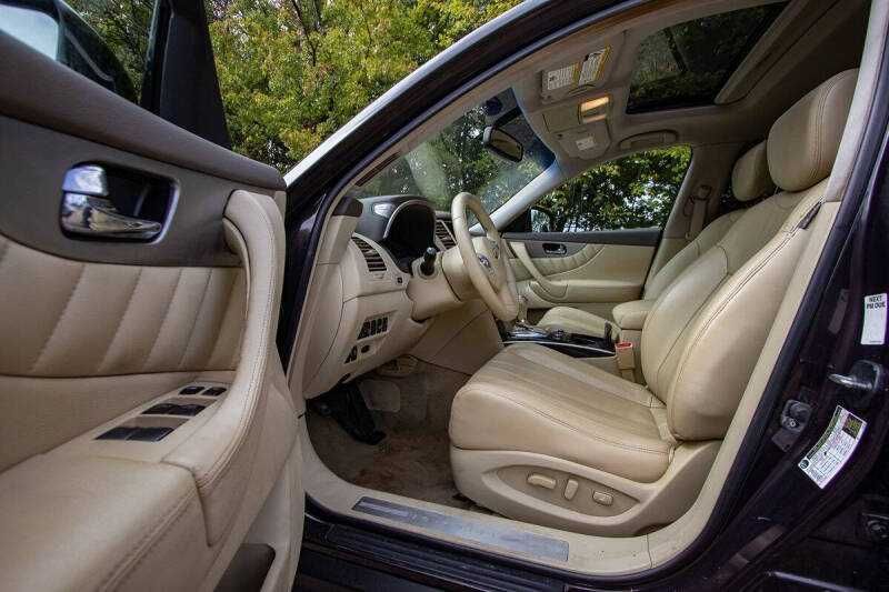 2017 Infiniti QX70