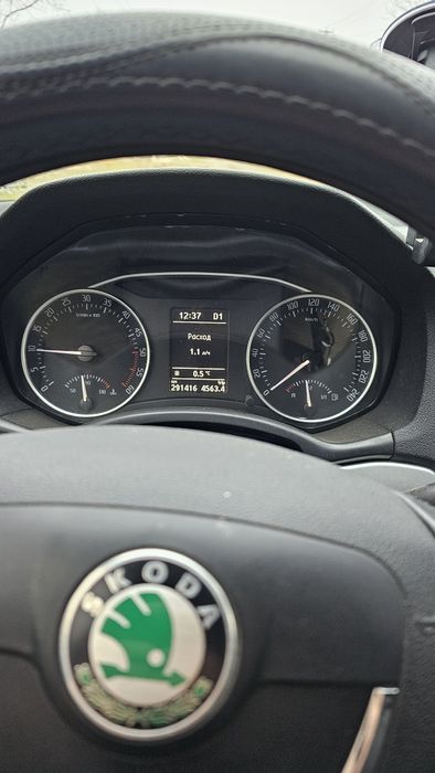 Продам Skoda skaut