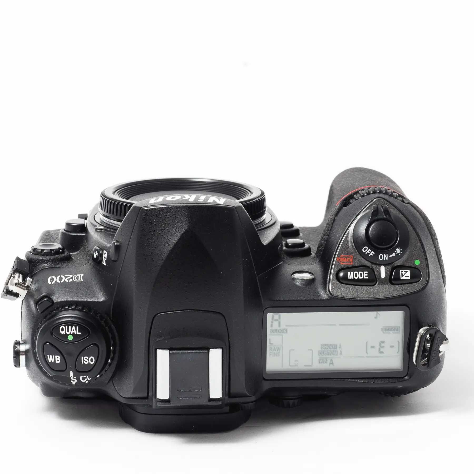 Дзеркальний фотоапарат Nikon D200 (пробіг 7478 кадрів)