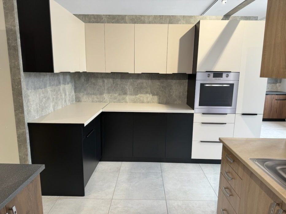 Meble kuchenne w paczkach