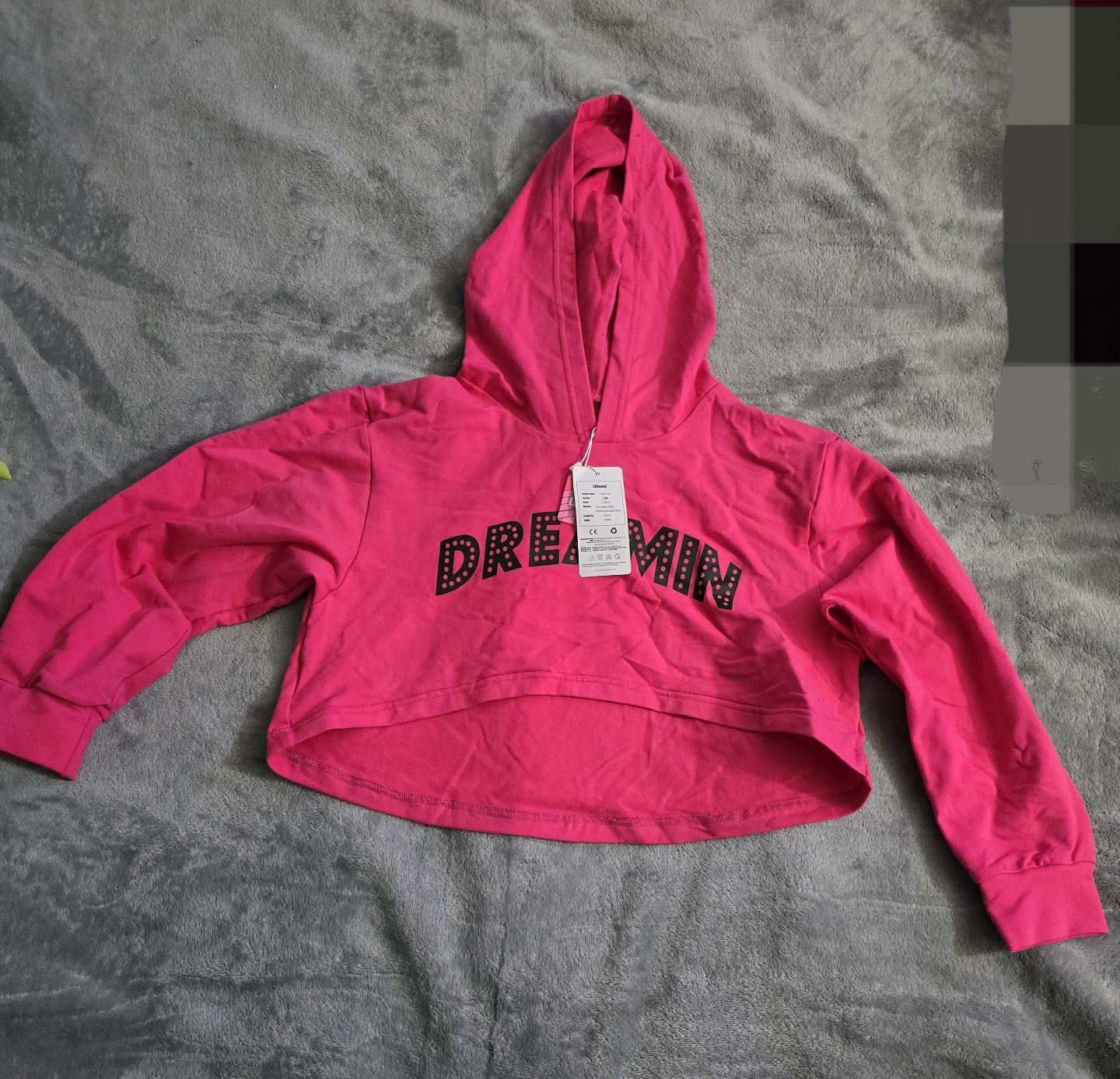 Bluza krótka z kapturem na 140