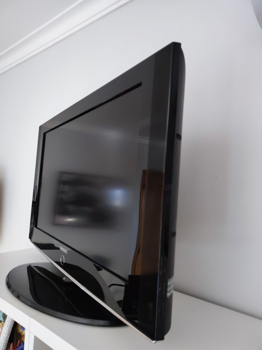 Televisão Samsung 32"