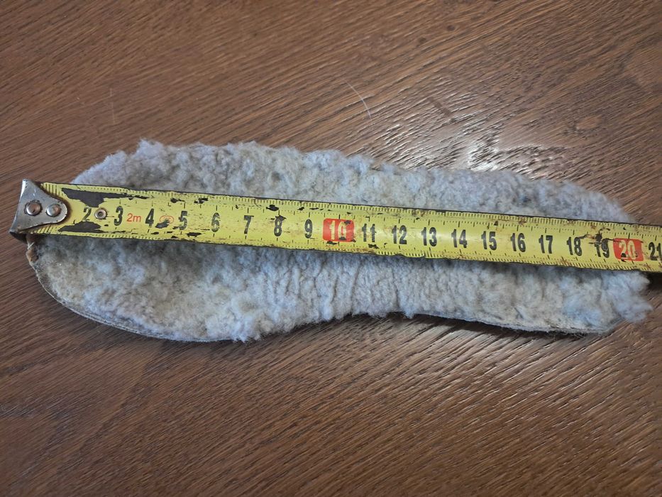 Чобітки на дівчинку