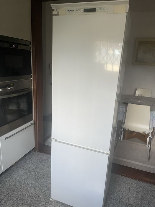 Frigorifico Miele para peças