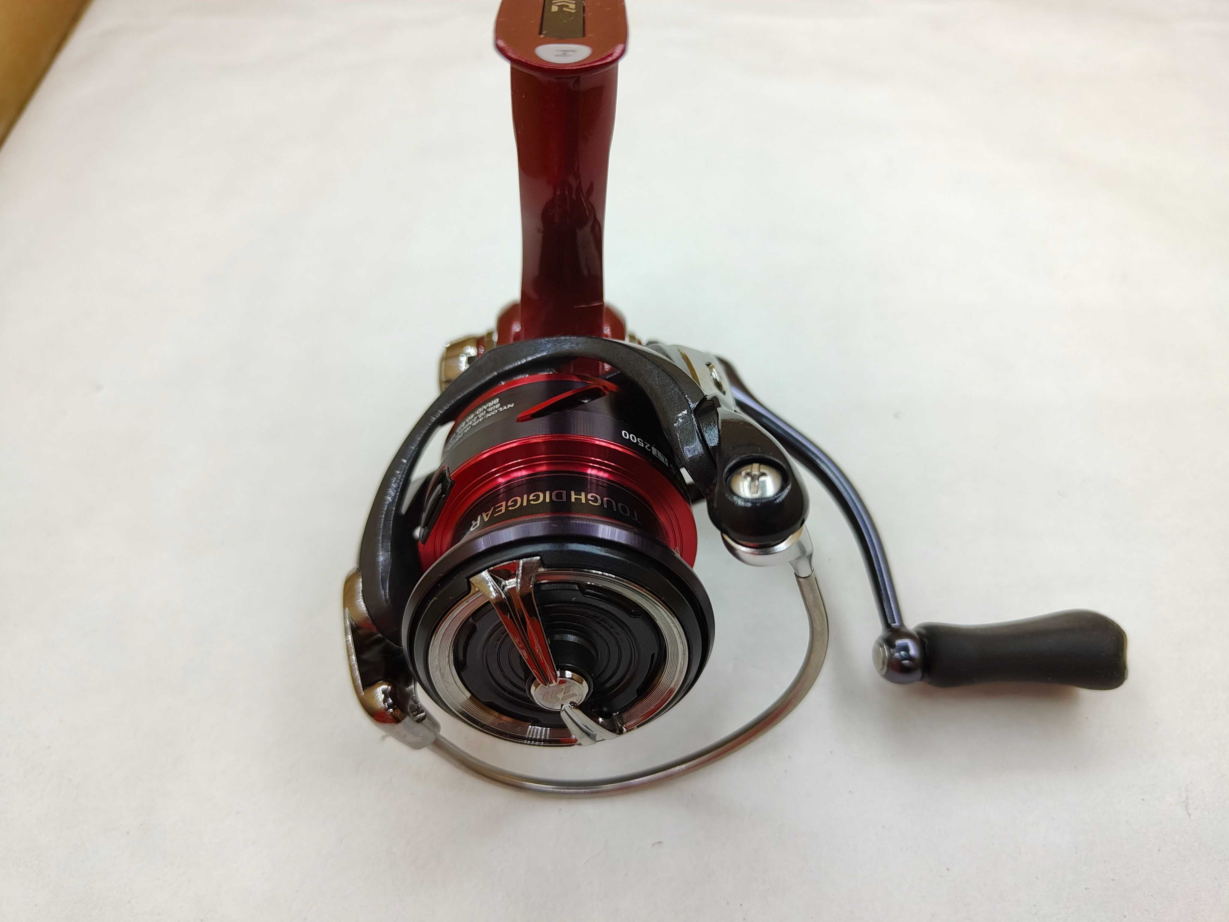 Котушка Daiwa 21 Fuego CS LT 2500 3000-C  розборний кноб