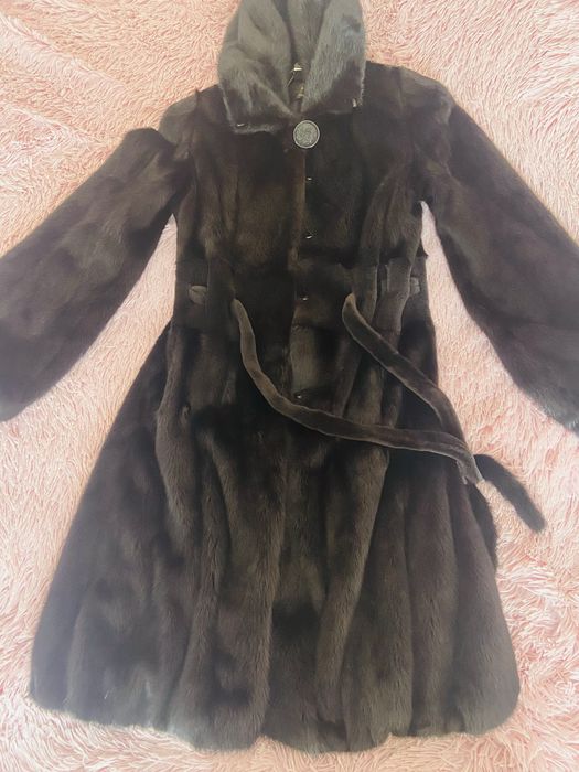 Шуба норкова, натуральна, чорна, розмір С-М