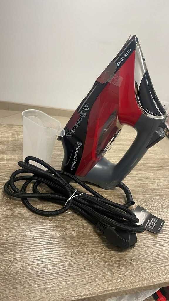 Żelazko Russell Hobbs One Temperature 25090.56 2600W nowe